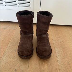Brown Uggs